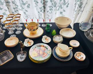 And painted plates too.  Just makes it perfect.