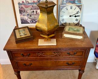 Hoping this is not that type of urn.