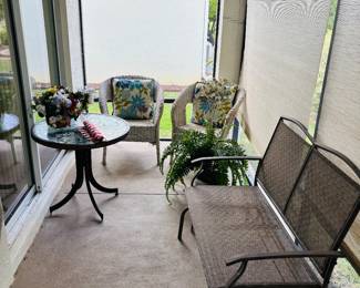 Lanai or porch?  The debate rages on.