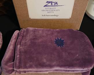 With matching mitts.  Who thinks of this stuff?