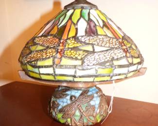 Stained glass mini lamp with dragonflies