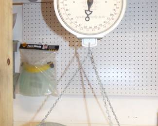 Country Store Scale