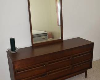 Bassett Furniture Mid Century Bedroom Furniture