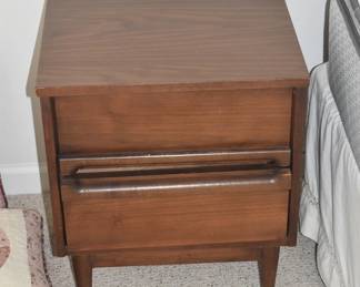 Bassett Furniture Mid Century Bedroom Furniture