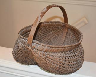 Antique Buttock basket