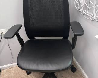 Office chair like new