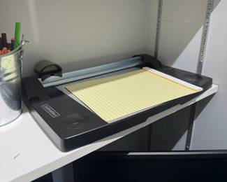 Paper cutter