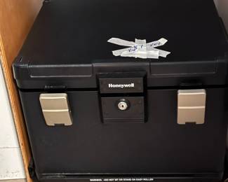 Safe with keys