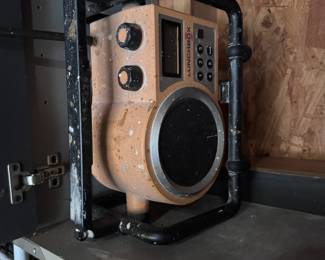 Lunchbox speaker
