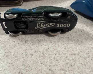 Toy car