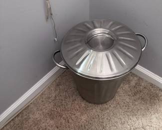 Trash can