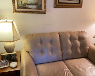 Love seat