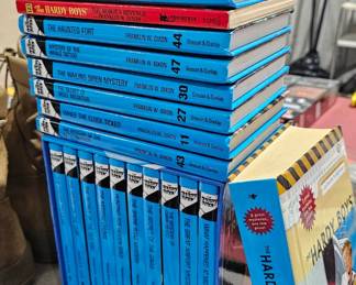 HARDY BOYS BOOK LOT