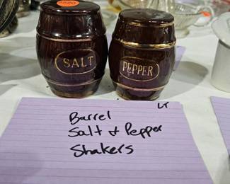 BARREL SALT AND PEPPER SHAKERS