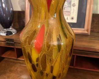 Maestri Vetrai Murano Splatter Confetti Art Glass tall Vase - right corner. Beautiful!