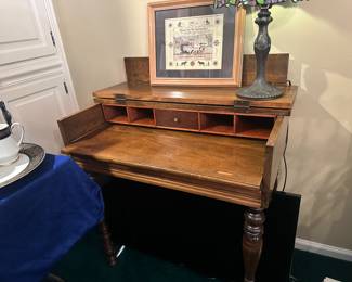 Antique Spinet Desk - great condition!