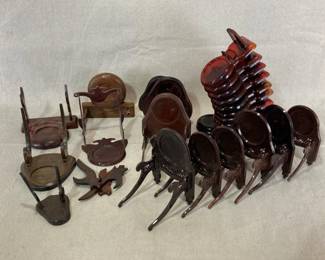 Display Easels and Plate Racks