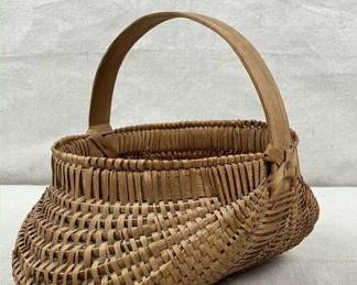 Country Buttocks Basket