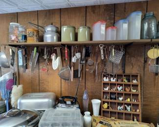 Roaster pan, chicken collection, Tupperware storage containers, misc antique kitchen items