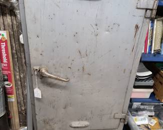 Railroad switch box