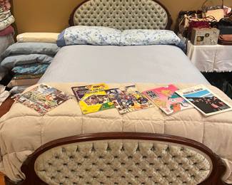 Beautiful full size French bed