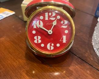Travel clock 