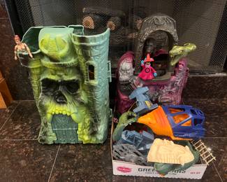 Castle of Greyskull and Snake Mountain (Masters of the Universe)