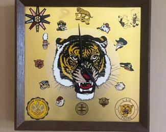Very cool LSU clock