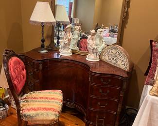 Dressing vanity