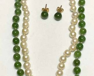 Double Strand Beaded Necklace Pearl Green Stone