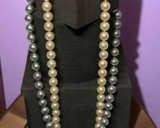 Double Stand of Pearls Grey Beige