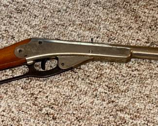 1942 Daisy Air Rifle