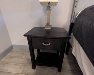 Table lamp
