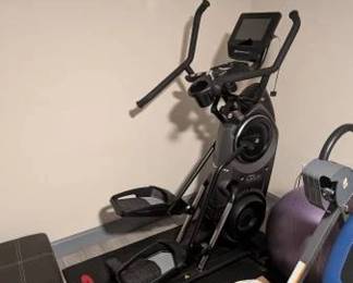Max Trainer