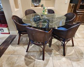 Interesting round dining table set