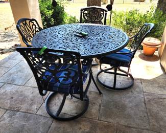 Cast furniture set from Chair King