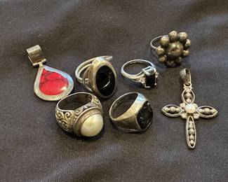 Assorted sterling silver jewelry