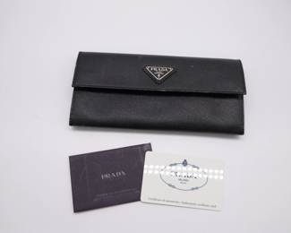 Authentic Prada Leather Saffiano Wallet- Shippable