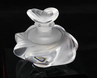 Lalique Samoa Perfume Bottle With Original Box
