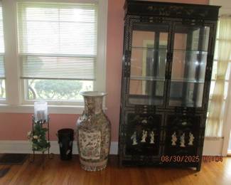 black lacquer Asian Cabinet with Mother of pearl carvings