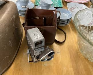 Bell & Howell 333 8mm Movie Camera w/Case