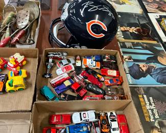 Assorted Metal Diecast Cars/Trucks