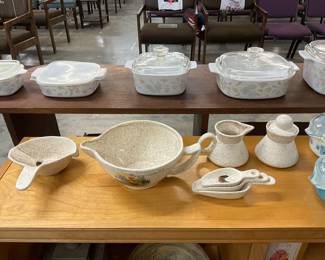 Speckled Pottery Bowl/Gravy Boat - Sugar & Creamer - Measuring Scoops