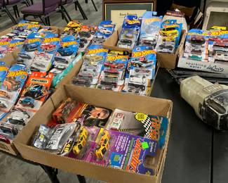 Die Cast Cars/Trucks - Match Box & Hot Wheels & NASCAR