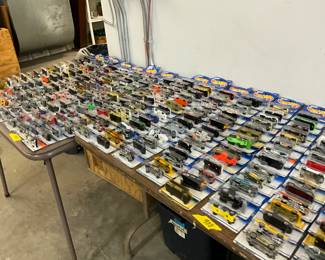 Hot Wheels Die Cast Cars/Trucks