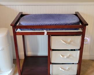 Diaper changing table