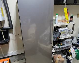 Samsung upright freezer