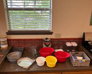 Cake, pans, miscellaneous plastic bowls, canister set