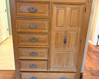 Lexington Bachelor Chest