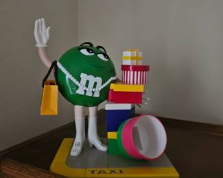 Hello from the green Mnm.